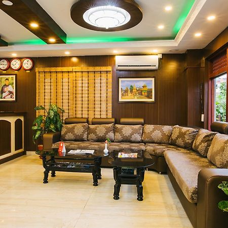 Hotel Romantica Pokhara Esterno foto