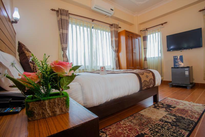 Hotel Romantica Pokhara Esterno foto