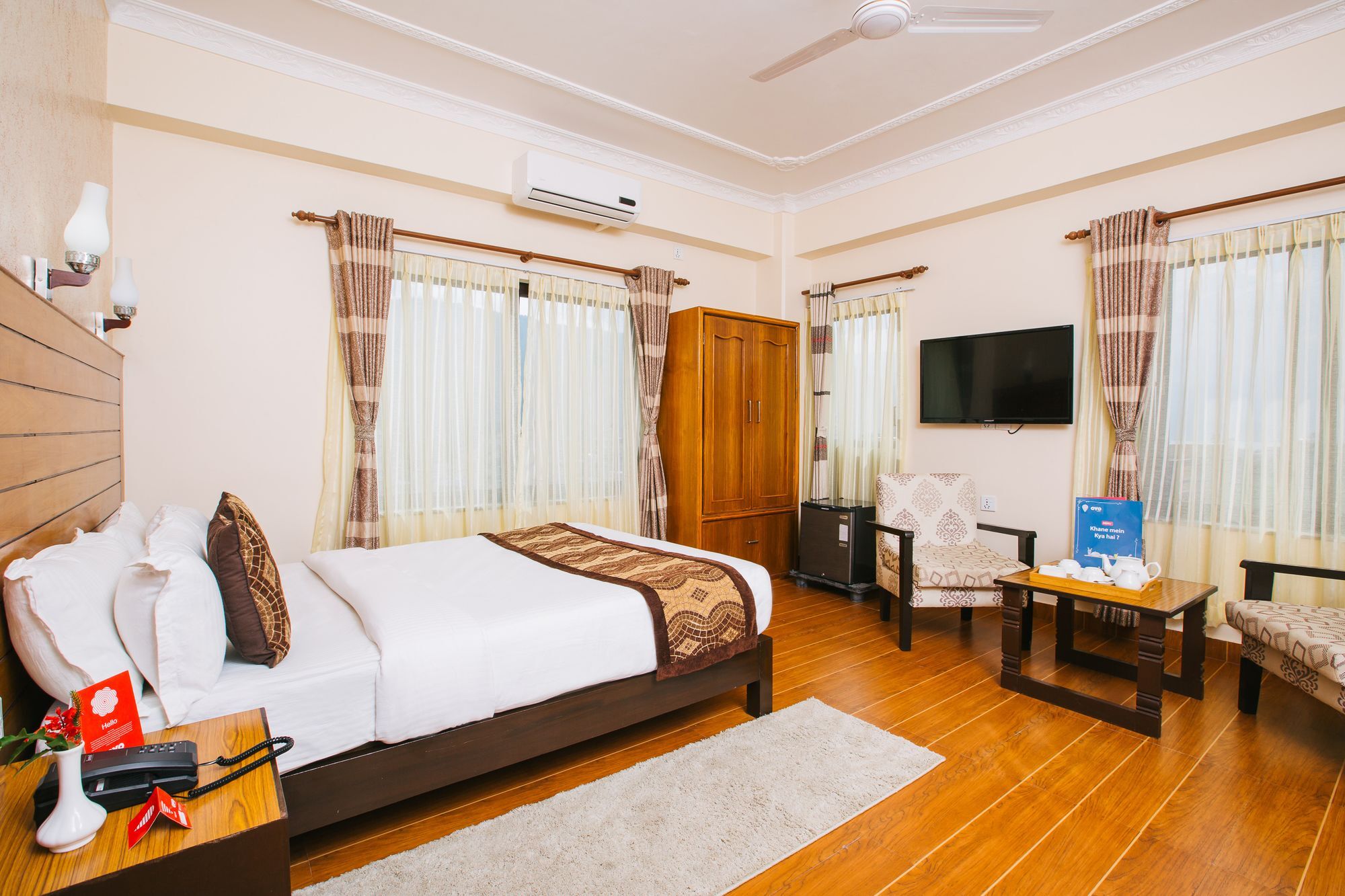 Hotel Romantica Pokhara Esterno foto